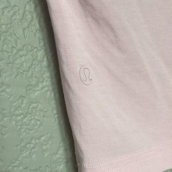 Lululemon pink top - Picture 4 of 5